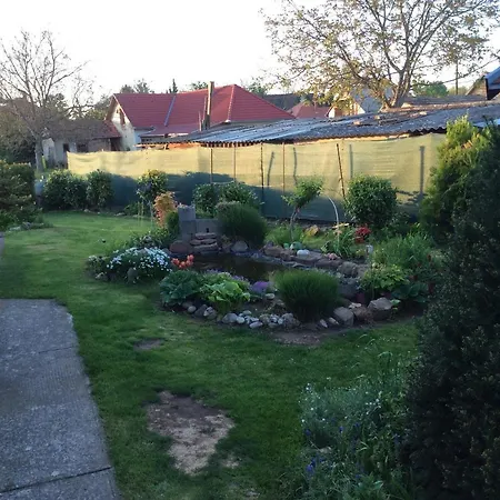 Apartament Kis Teniszhaz Ordacsehi