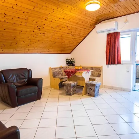 Kis Teniszhaz Appartement