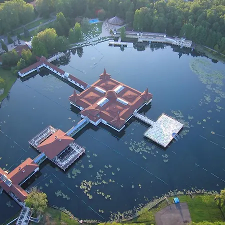 Kis Teniszhaz * Ordacsehi